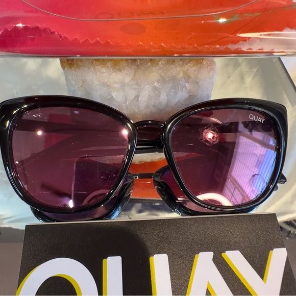 QUAY NEW AUSTRALIA SUNGLASSES NWT - Picture 3 of 5
